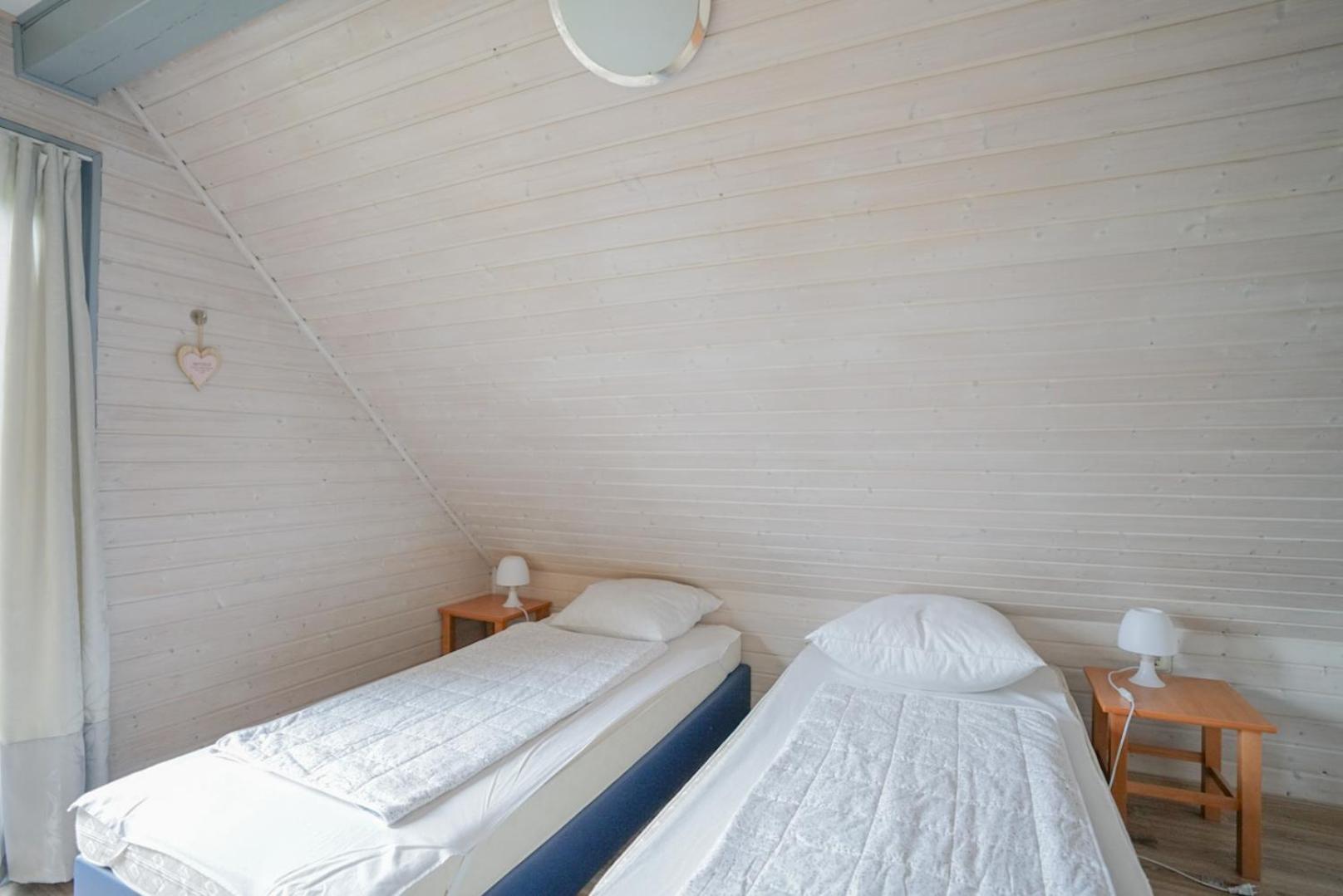 Ferienhaus "Schmetterling" Am See Im Bergland เคียร์ชไฮม์ ภายนอก รูปภาพ